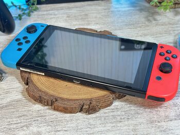 Nintendo Switch, Blue & Red, 32GB