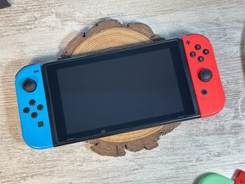 Nintendo Switch, Blue & Red, 32GB