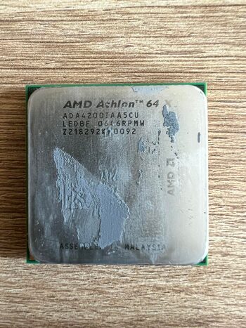 AMD Mobile Athlon 64 3000+ [AMA3000BEX5AP (C0)] - Télécharger