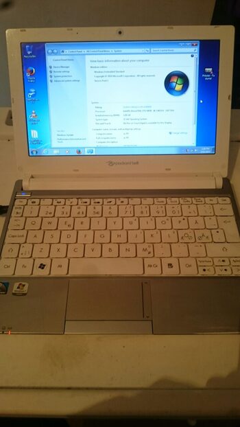 packard bell netbook , baltas maziukas, su normalia klava