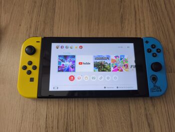 Nintendo Switch, Yellow & Blue, 32GB