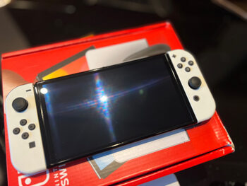 Nintendo Switch OLED 64GB + Dėklas + žaidimai + Garantija