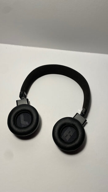 JBL LIVE 400bt belaidės ausinės