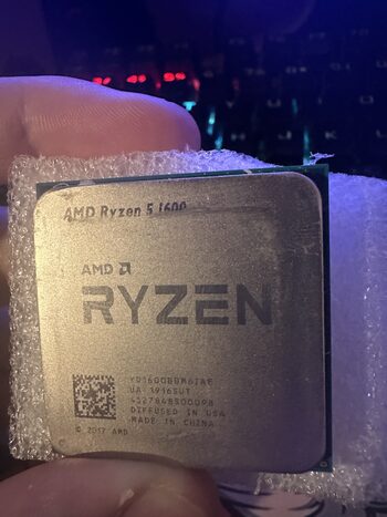 AMD Ryzen 5 1600 (12nm) 3.2-3.6 GHz AM4 6-Core CPU