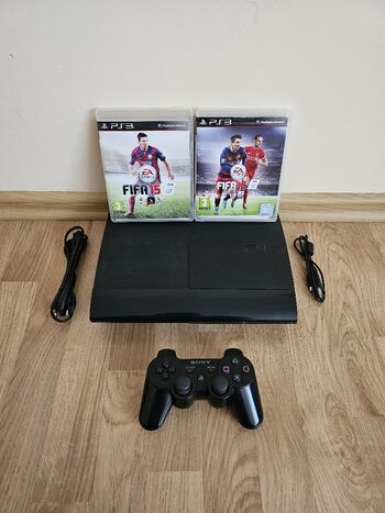 ps3 super slim atrišta su 49 žaidimais