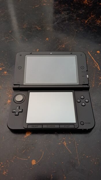 Nintendo 3DS XL + CARGADOR Original