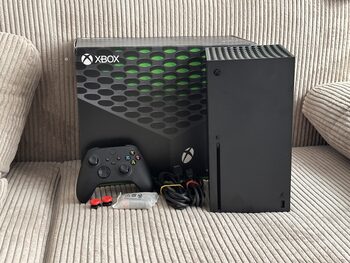 XBOX Series X su garantija, priedais