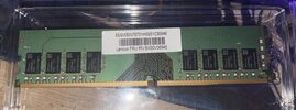 SK Hynix 8GB DDR4 1RX8 PC4-25600 HMAA1GU6CJR6N-XN