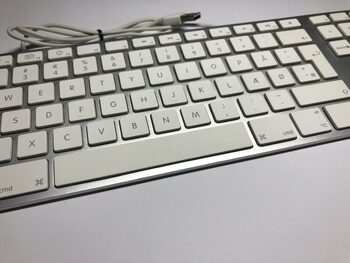 Redeem Apple A1243 Genuine Slim USB Wired Keyboard with Numeric Keypad and 2 USB ports