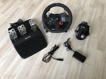 LOGITECH G29 SU PEDALAIS IR PAVARŲ SVIRTIMI