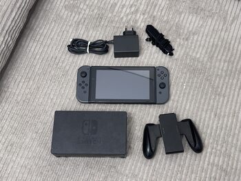 Nintendo Switch V2 Grey