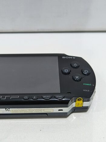 Redeem PSP FAT 1004 + CABLE DE CARGA