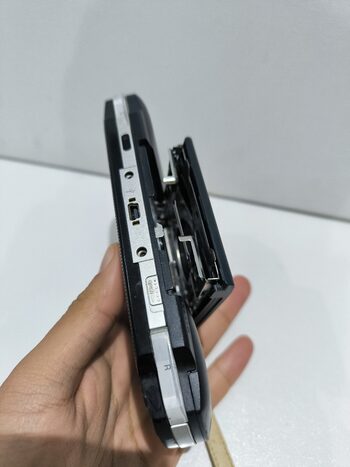 PSP FAT 1004 + CABLE DE CARGA