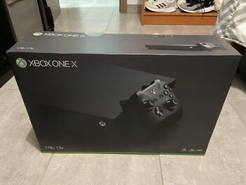 Xbox One X 1Tb + Xbox one Controller + 1 juego