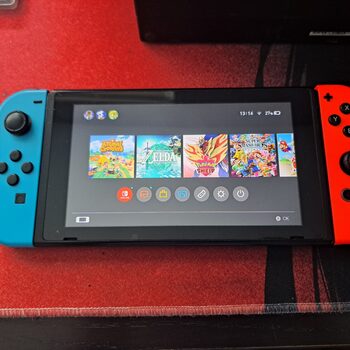 Nintendo switch 32 gb su 2 žaidimai su visais priedais (galima pirkti ir be jei norite mažesnės kainos)