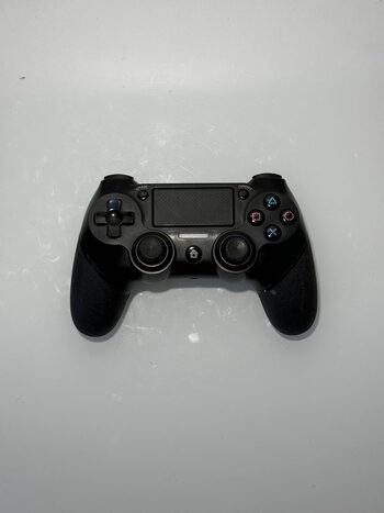 Mando PS4 genérico negro