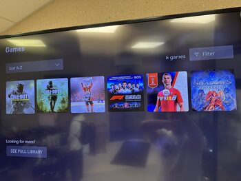 Xbox One 500GB su 6 žaidimais Call of Duty, FIFA, NHL, F1 ir Shadow Awakening