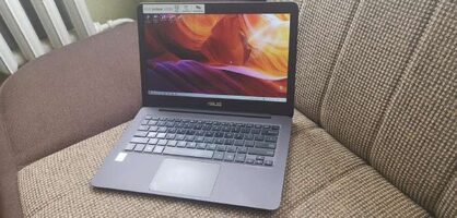 Zenbook Ultrabook 13,3"fhd Ips/SSD/w10  for sale