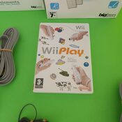 Get Pack Consola WII, Mando, WII Play y 2 Packs de Accesorios nuevos.