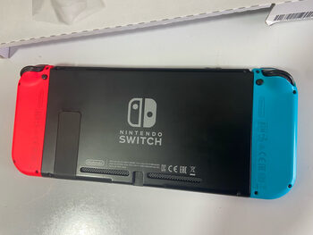 Nintendo Switch V2 como nueva