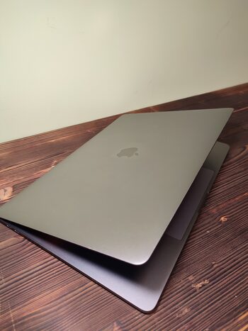 MacBook Pro 15" (2017, i7, 16gb, 512gb, Retina) for sale