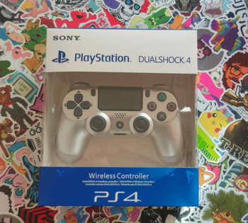 DUALSHOCK PS4 PLATEADO