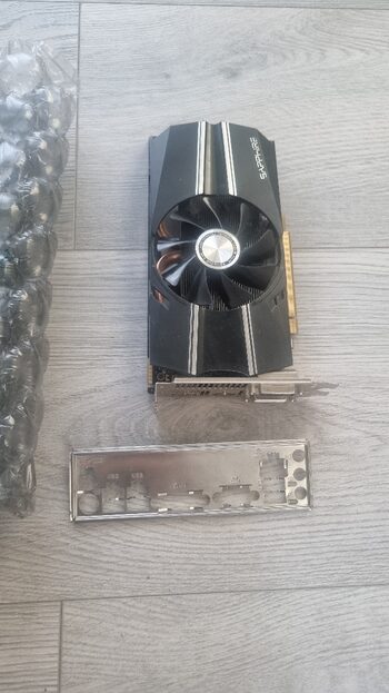 XFX Radeon R7 260X 2 GB PCIe x16 GPU