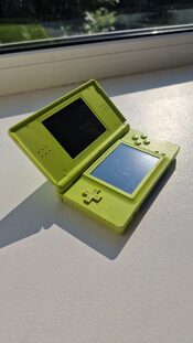 Get Nintendo DS Lite, R4