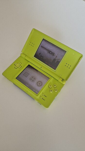 Nintendo DS Lite, R4