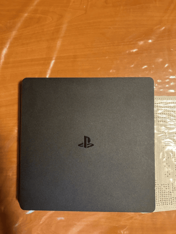  PS4 Slim 1TB + Mando for sale