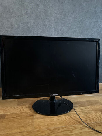 Monitorius Samsung S24d330h, LCD Fullhd 60hz 24"