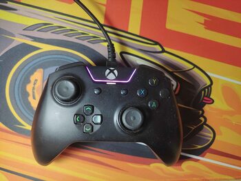 Razer Wolverine Xbox pultelis