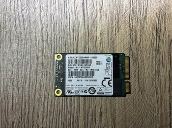 Samsung MZMTE256HMHP-00000 256GB MSATA diskas