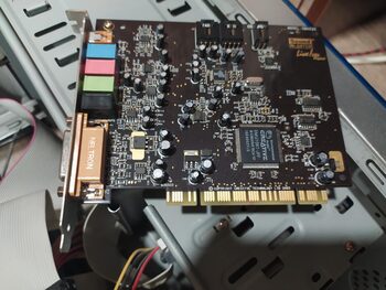 Sound Blaster Live! 5.1 Digital (SB0220)
