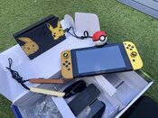 Nintendo Switch Let's Go Pikachu + Pokéball Plus