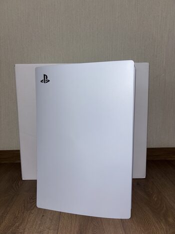 PlayStation 5, Black & White, 825GB