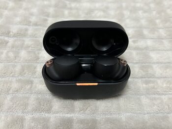 Sony WF-1000XM4 Wireless Ausinukai Earbuds for sale