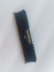 Corsair Vengeance LPX 16 GB (1 x 16 GB) DDR4-3200 Black / Yellow PC RAM