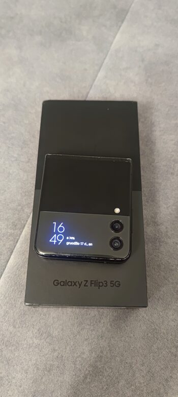 Samsung z flip3 8ram 256gb for sale