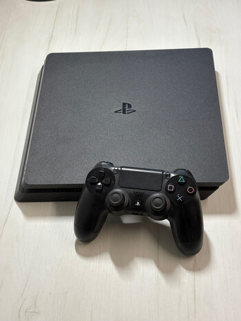 Play Station 4 slim 1tb