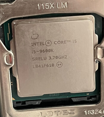 Intel Core i5-9600K 3.7-4.6 GHz LGA1151 6-Core CPU