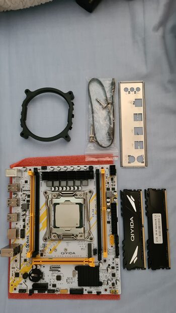 Placa base + CPU + RAM
