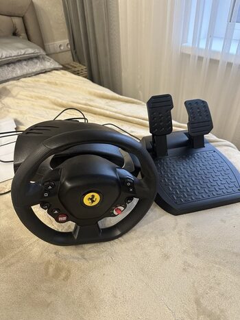 ferrari thrustmaster vairas