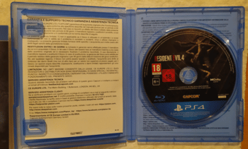 Get Resident Evil 4: Lenticular Edition PlayStation 4