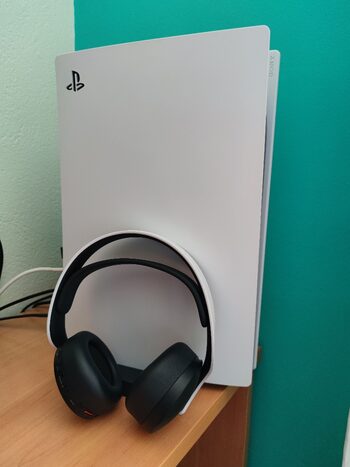 PLAYSTATION 5 825GB CON AURICULARES PULSE 3D for sale