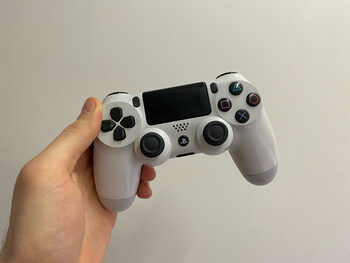 Playstation 4 Dualshock Glacier White Controller / Pultelis (12)