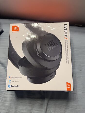 Redeem JBL LIVE500BT