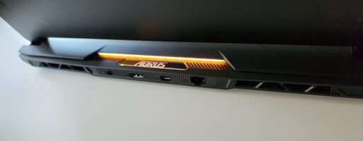 Gigabyte AORUS 15X(i9/RTX4070)