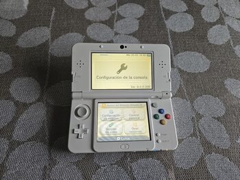 New Nintendo 3DS + 11 Juegos