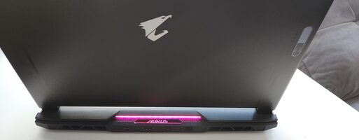 Gigabyte AORUS 15X(i9/RTX4070)